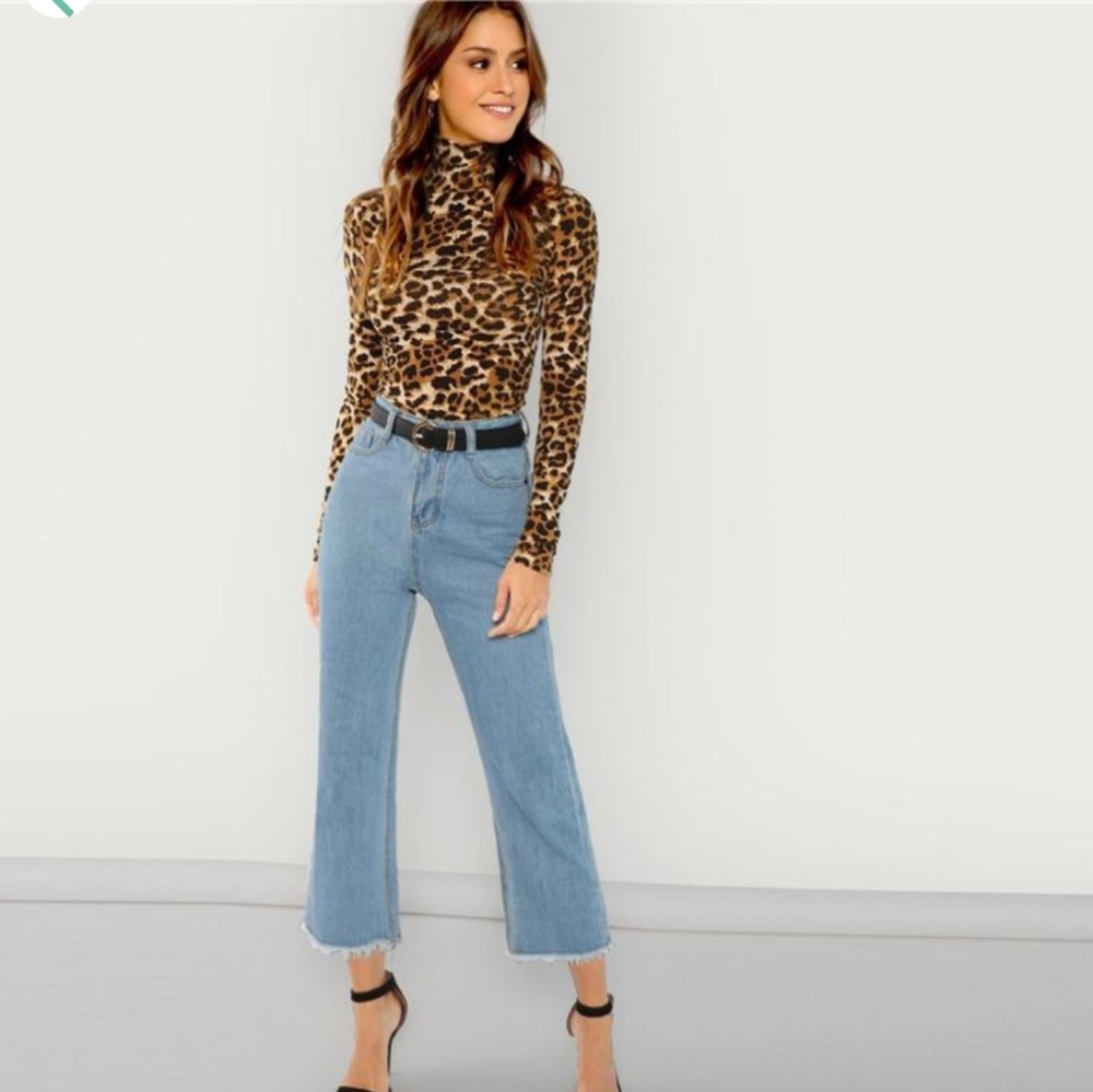 No 💥HP 11/25🥳 High Neck Leopard Print Fitted Top - Picture 2 of 6